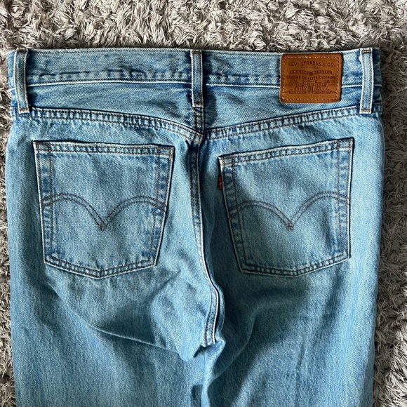 Wedgie Straight Levi’s - Picture 6 of 7